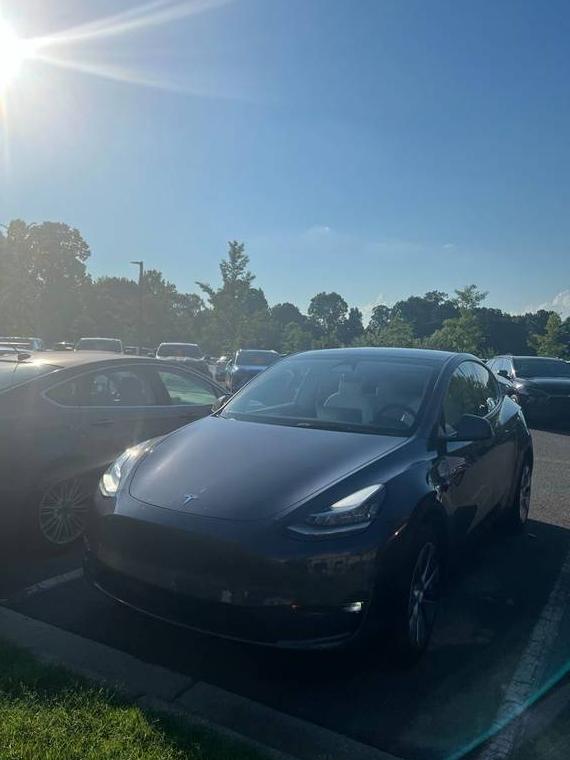 TESLA MODEL Y 2023 7SAYGDEE3PA151534 image